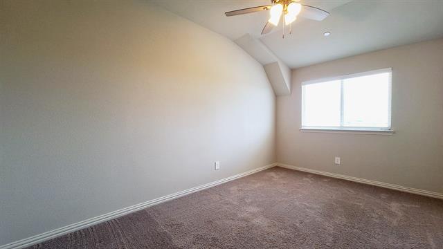 Building Photo - 3329 Solana Cir