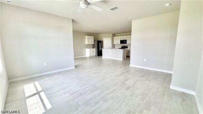 Building Photo - 17710 Shade Tree Loop