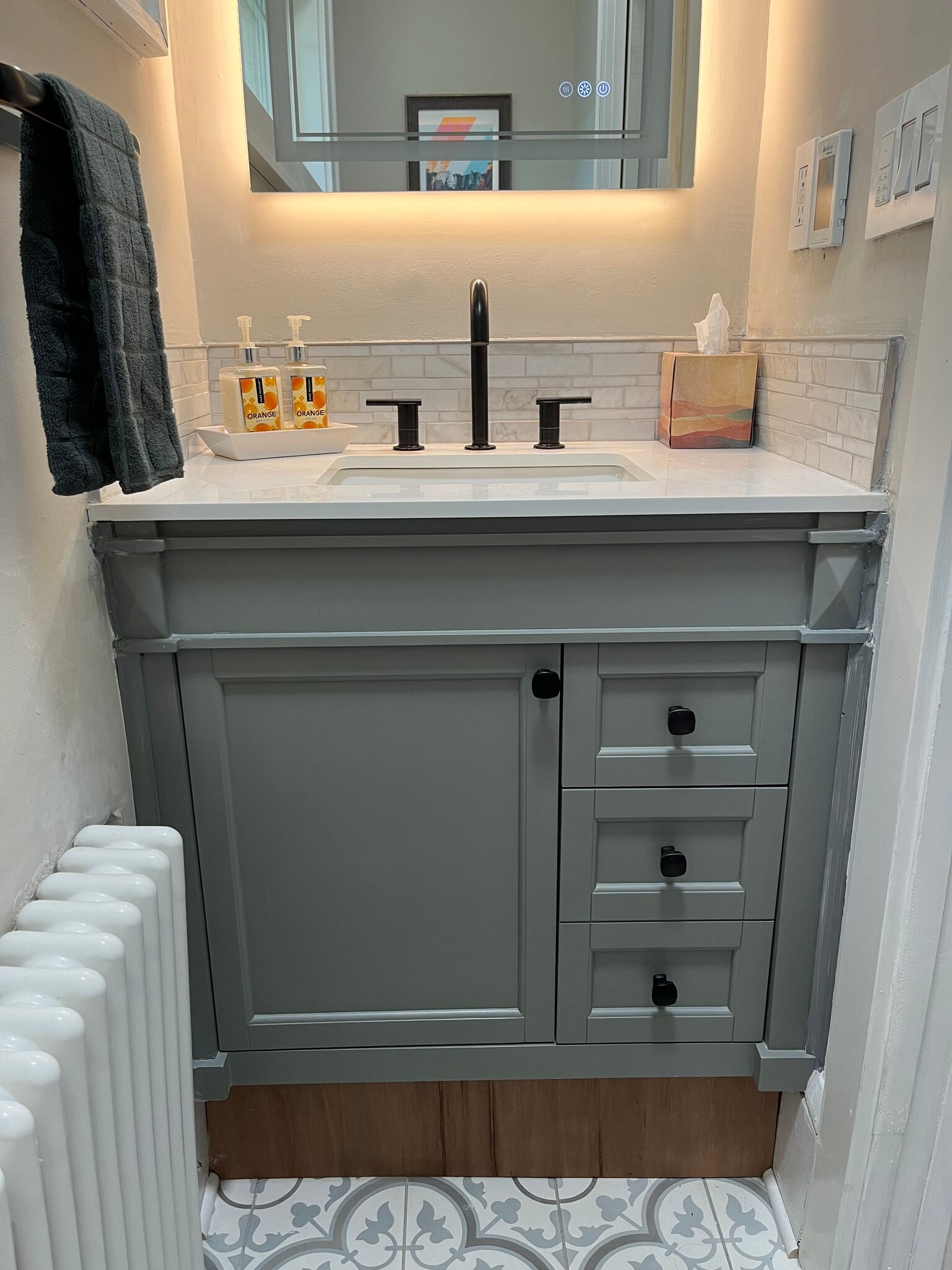 Building Photo - 4732 Harriet Ave