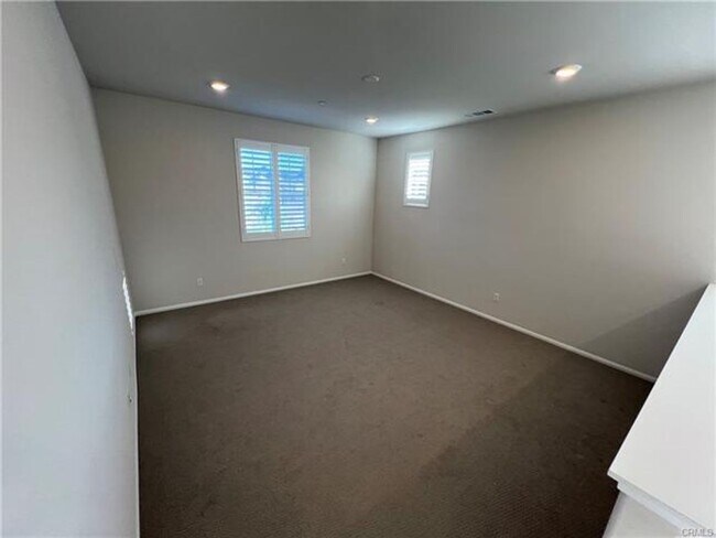 Building Photo - Beautiful 4-Bedroom + Loft Home in Audie Murphy Ranch