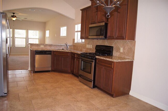 Building Photo - 10252 Stone Gate Dr