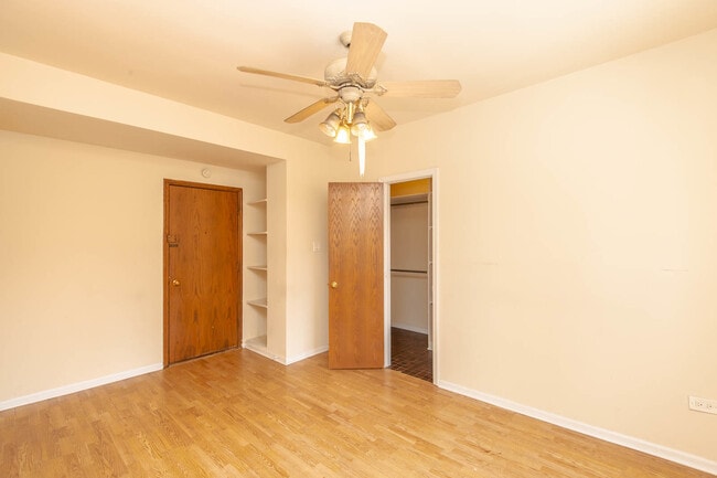 Building Photo - 1504 N Dearborn Pkwy