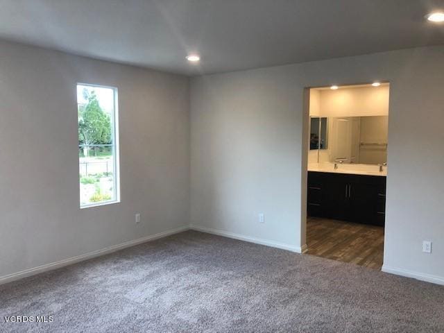 Building Photo - 356 Solares St