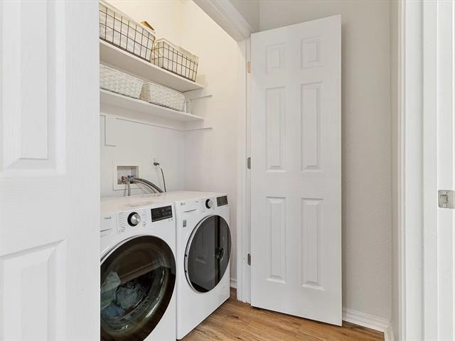 Building Photo - 2305 Homewood Ln