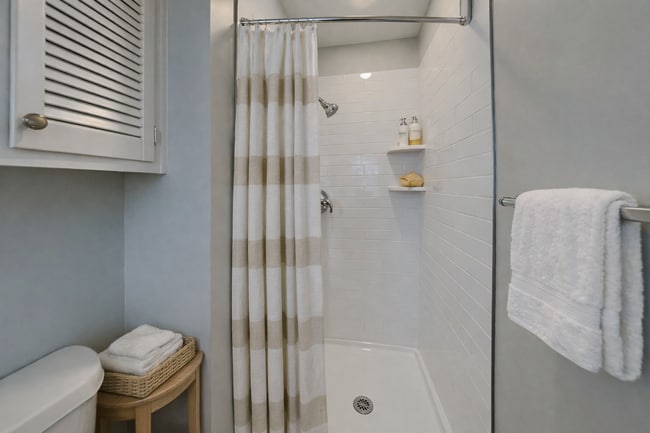 Building Photo - Spacious 4BR Home with Finished Basement, Fireplace & Unique Layout