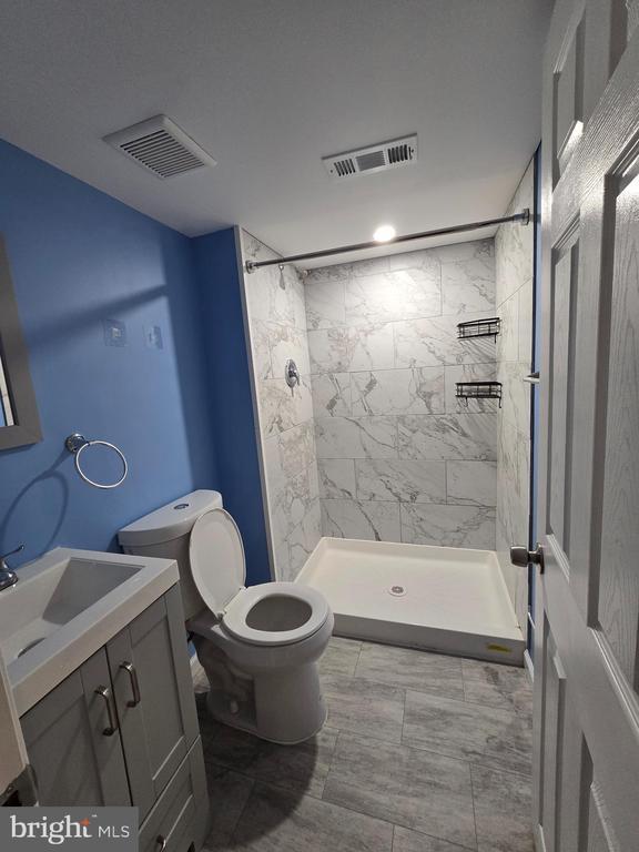 Building Photo - 10206 Farrar Ave