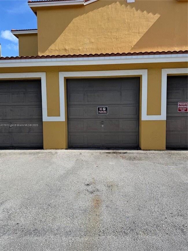 Building Photo - 20830 SW 87th Ave