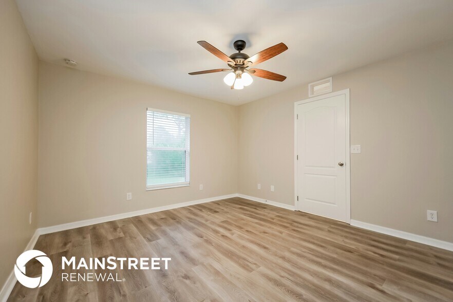 Building Photo - 3404 68th St W