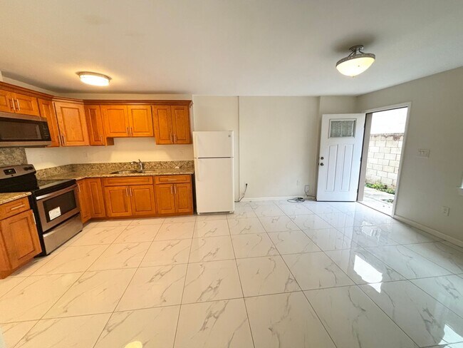 Building Photo - 118 Kaloko Lane