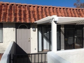 Building Photo - Westlake Village Upper Unit in Village Gre...