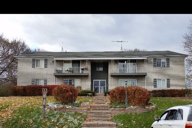 Primary Photo - 67460 Van Dyke Ave