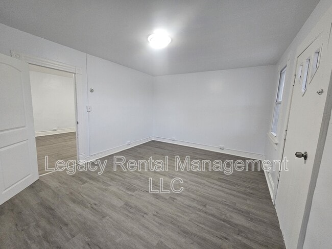 Building Photo - 1509 Prospect Ave