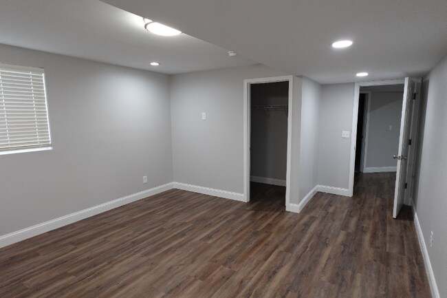 Building Photo - 2211 W Jubilee Ln