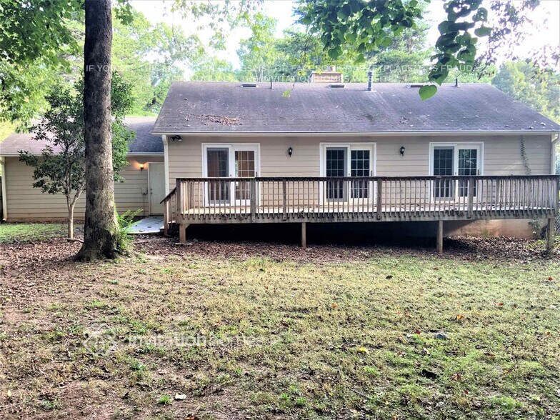 Building Photo - 2959 Forest Chase Terrace NE
