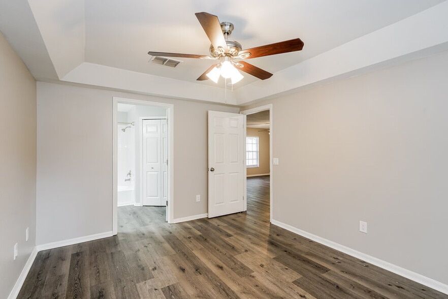 Building Photo - 1424 Dew Bloom Rd