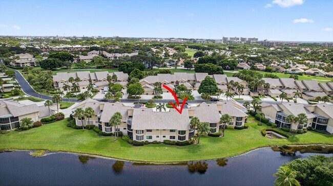 Building Photo - 16941 Waterbend Dr