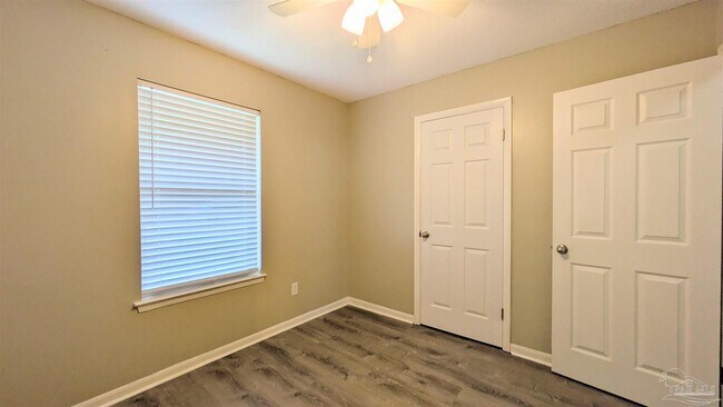 Building Photo - 3212 Cornell Dr