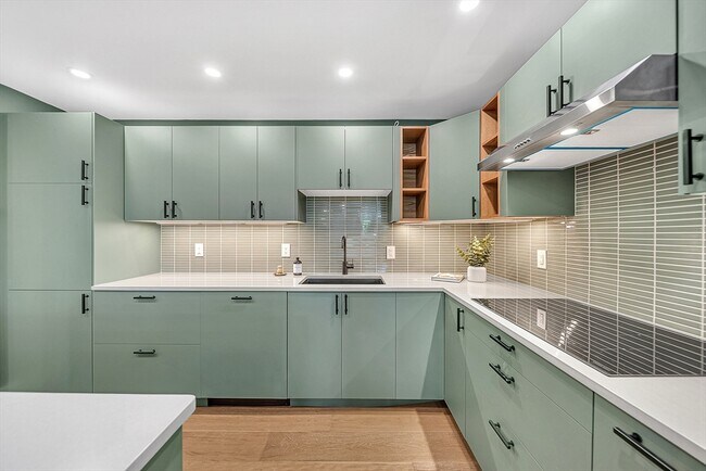 Building Photo - 935 Washington St