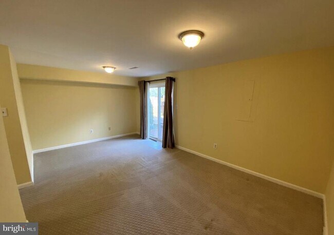 Building Photo - 46333 Haven Terrace