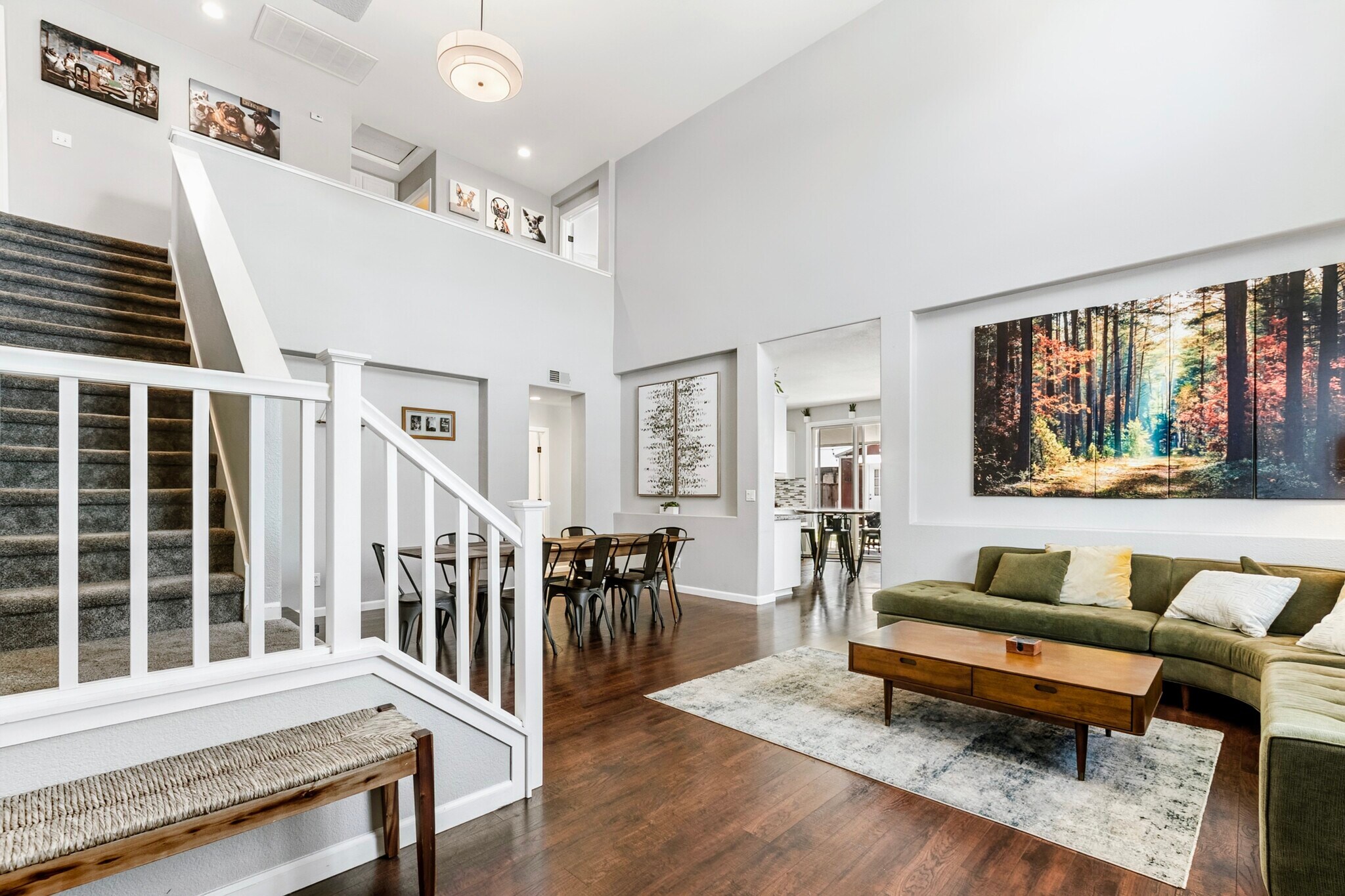 Front Living Room - 5006 Rowe Dr