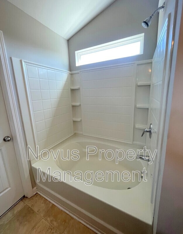 Building Photo - 149 High Point Way