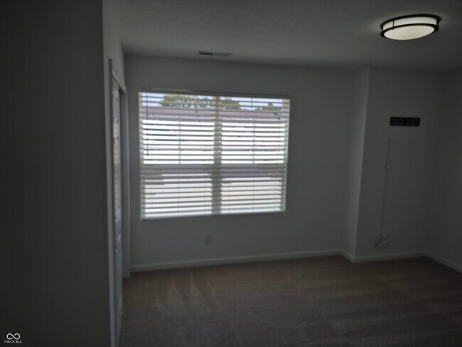 Building Photo - 10608 Mangrove Dr