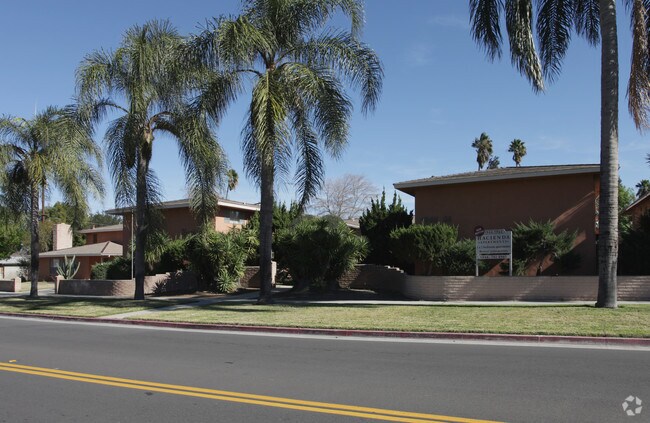 Primary Photo - Hacienda
