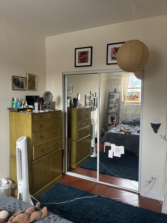 Building Photo - 1531 W Hollywood Ave