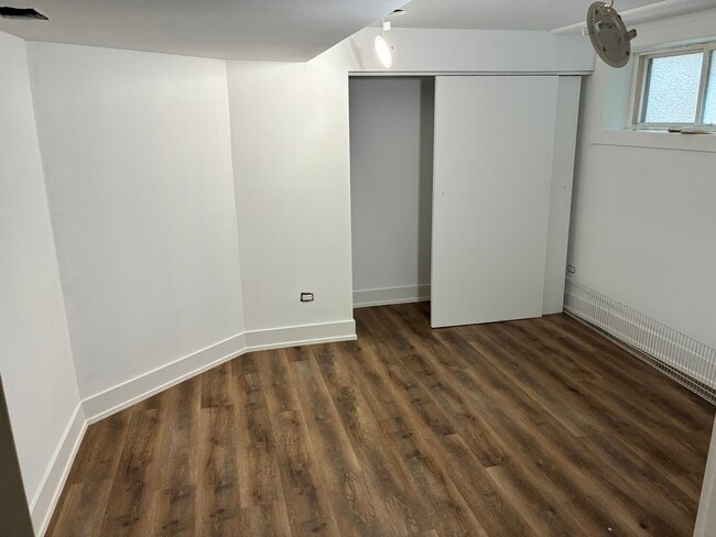 Building Photo - 5523 N Major Ave