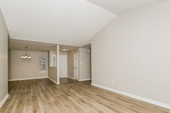 Building Photo - 2314 Gradison Cir