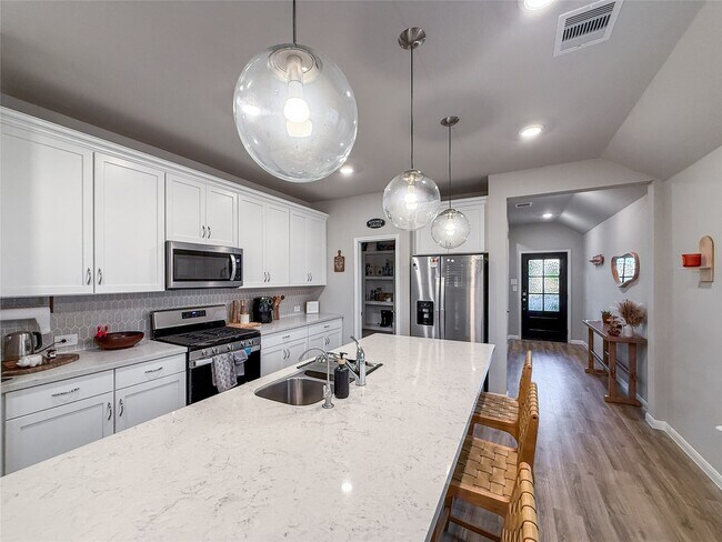 Building Photo - 25611 Ivory Gull Wy