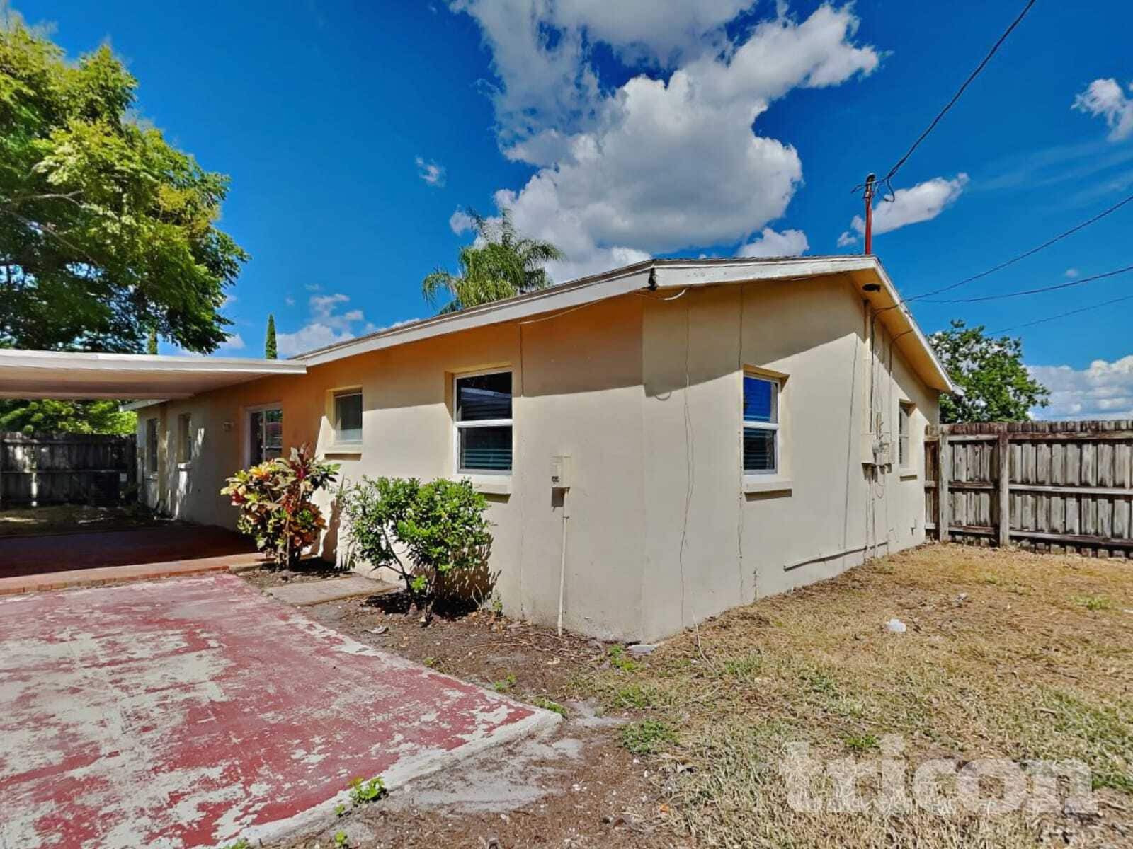 Building Photo - 1753 Linwood Cir