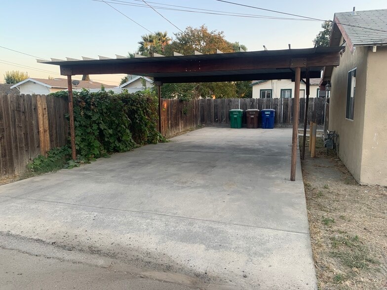 Building Photo - 1255 Sierra St