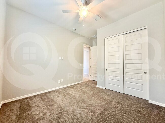 Building Photo - 4156 E Bernice St