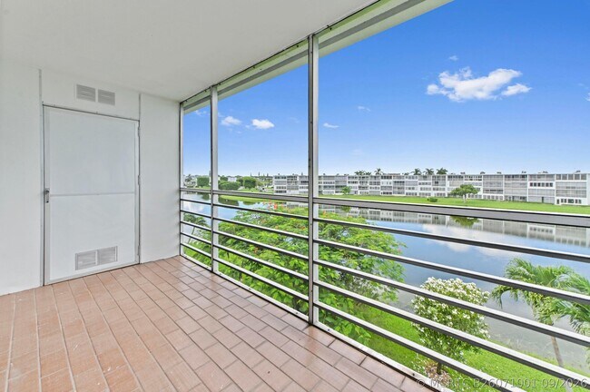 Building Photo - 4055 Wolverton C