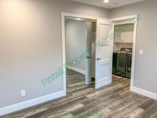 Building Photo - 756 N 11th St