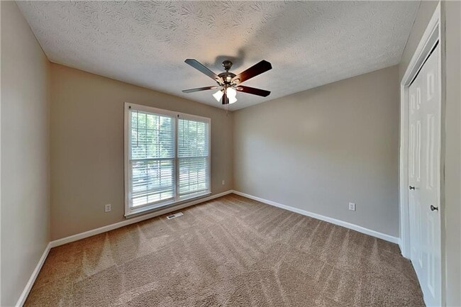 Building Photo - 312 Sterling Trail
