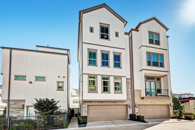 Building Photo - 810 Leavenworth Ave