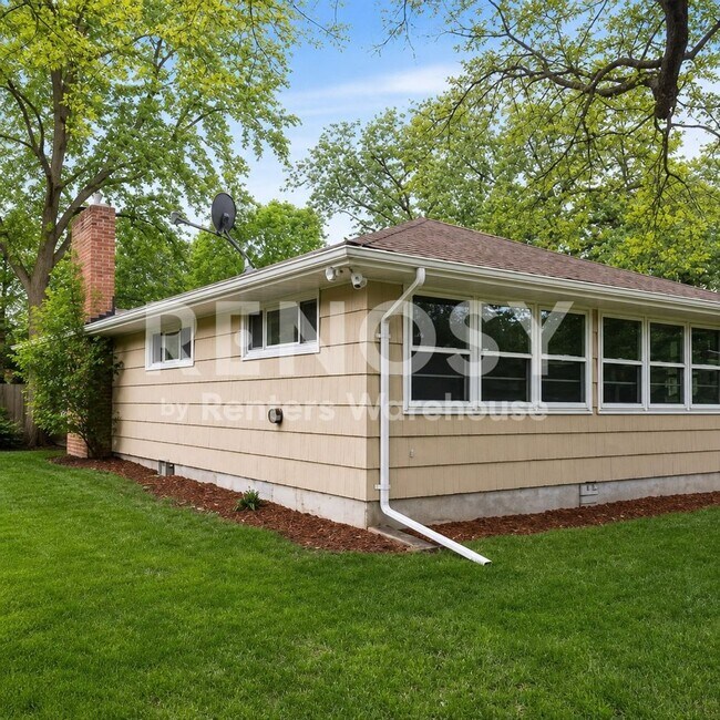 Building Photo - 6613 Southdale Rd