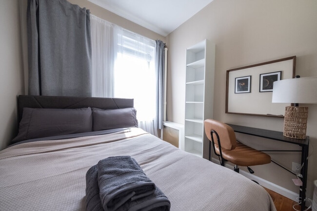 Building Photo - 125 La Salle St