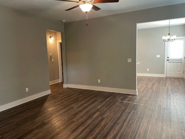 Building Photo - 3 Bedroom Home With Spacious Garage and Fenced Backyard!