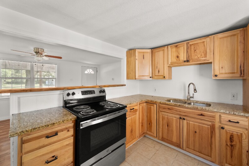 Building Photo - 502 Milam Ave