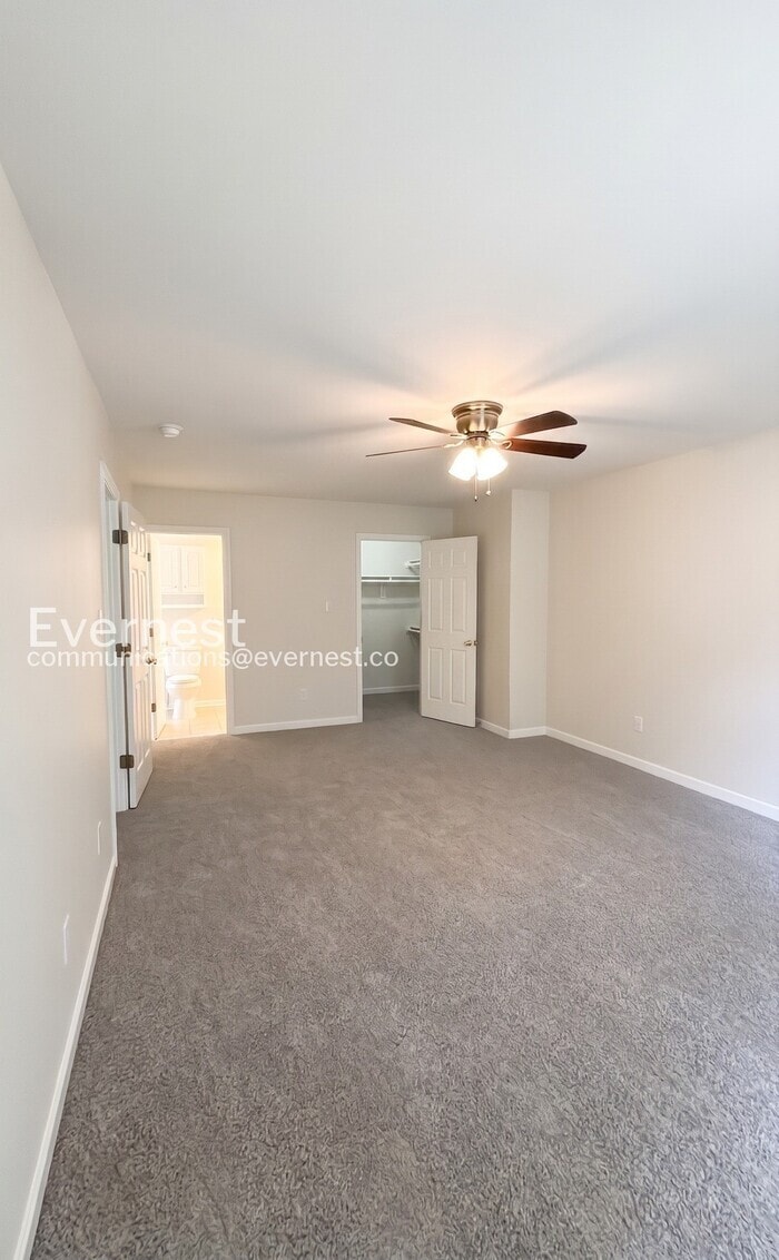 Building Photo - 5633 Obisque Dr