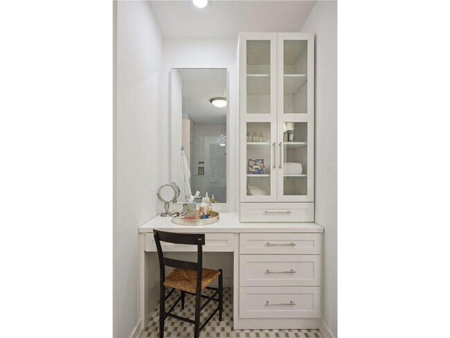 Building Photo - 3209 Galleria