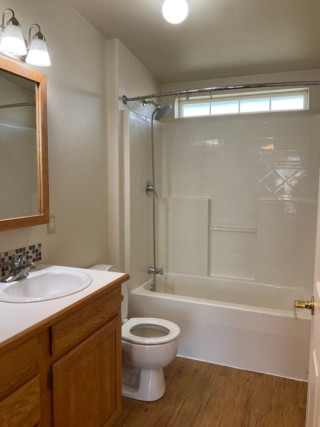 Building Photo - 4 Bed 3 Bath Home with Expansive Country Views!