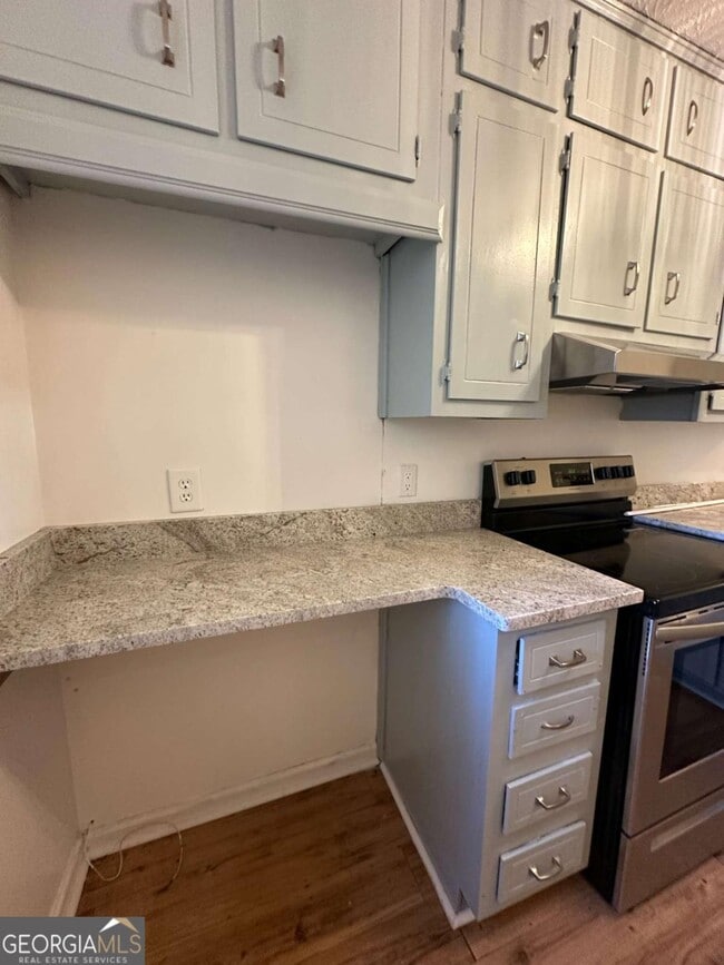 Building Photo - 5172 Ridge Forest Dr