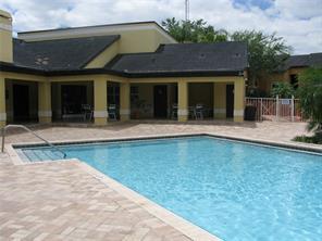 Building Photo - 4560 Commander Dr