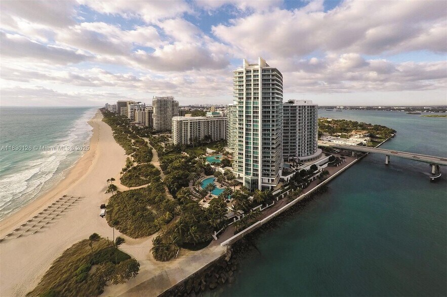 Building Photo - 10295 Collins Ave