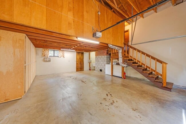 Building Photo - 4949 Steelhead Ln