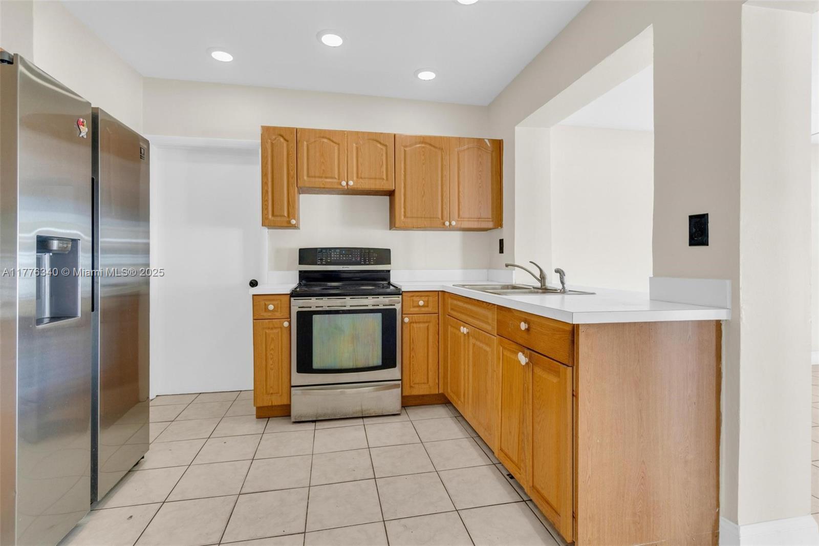 Building Photo - 16230 SW 106th Ave